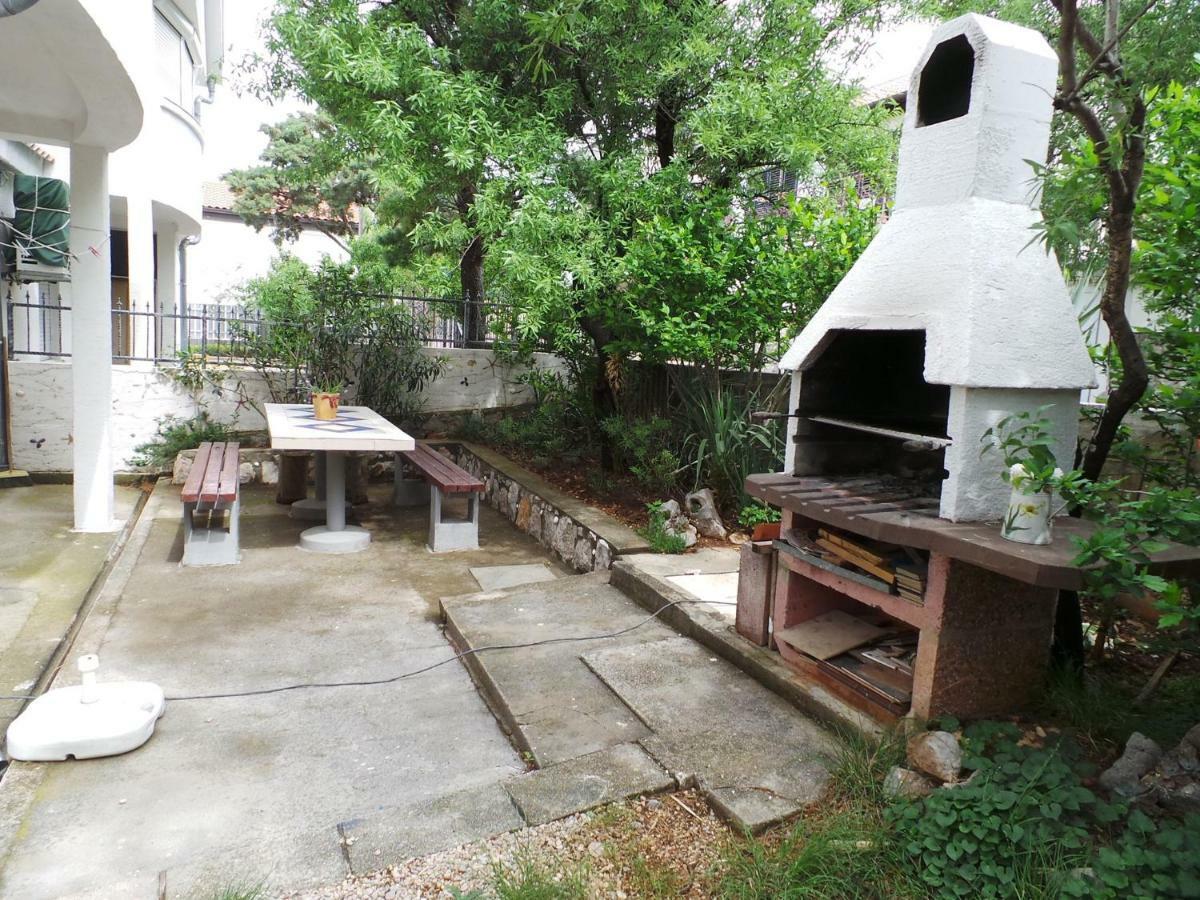 Apartmani Vjera Рибарица Экстерьер фото