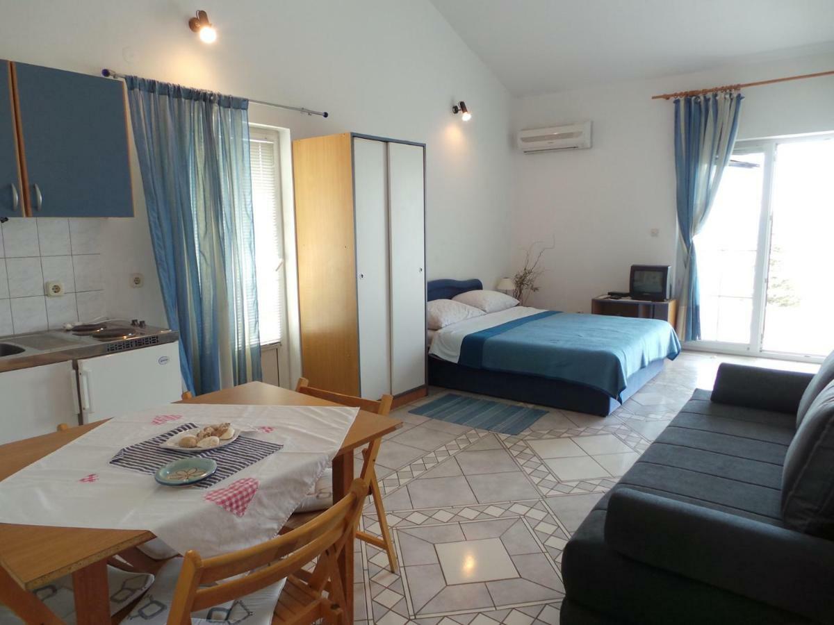 Apartmani Vjera Рибарица Экстерьер фото